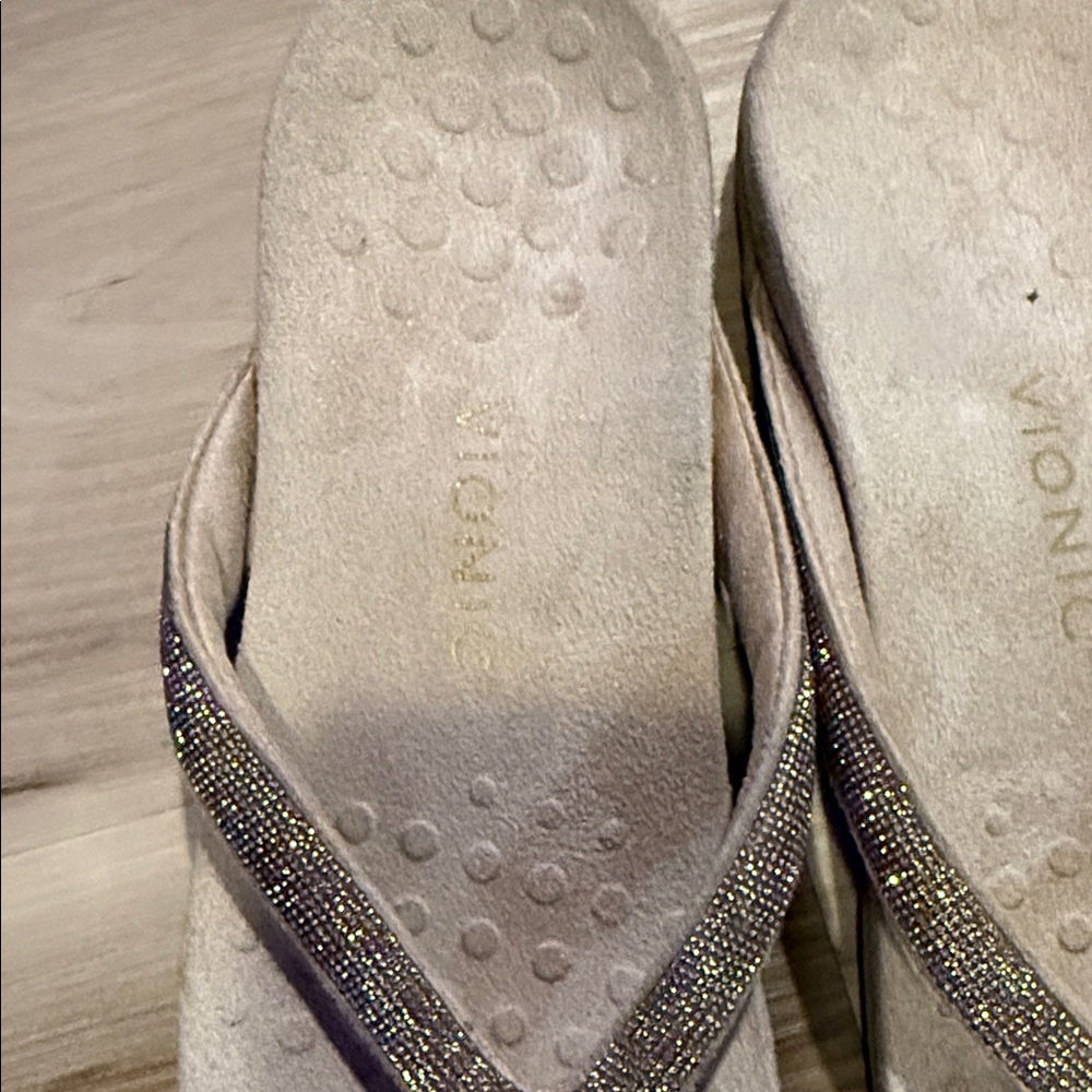 Vionic Women's Champagne Bead-Embellished Thong Sandals - Picture 3 of 5